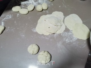 猪肉粉丝包的做法步骤：7