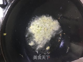 金针菇炒鸡蛋的做法步骤：6