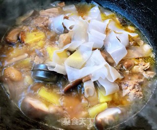白果炖鸡的做法步骤：10