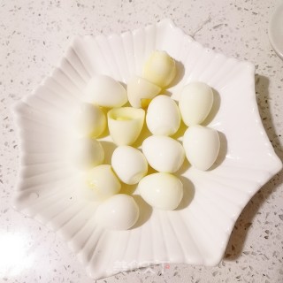 金丝鹌鹑蛋的做法步骤：3