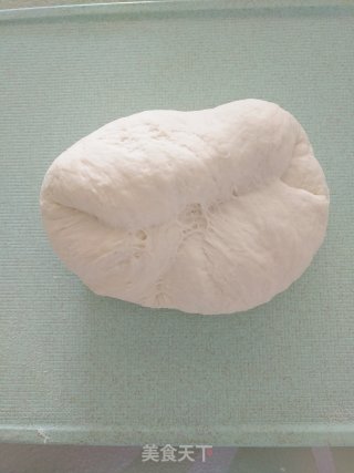 制作暄软馒头的做法步骤：4