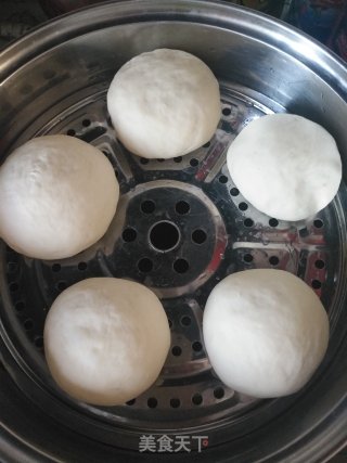 制作暄软馒头的做法步骤：6