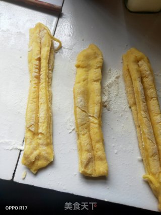 酵母版油条（不添加泡打粉和小苏打）的做法步骤：3