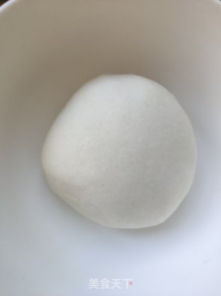 蘑菇韭菜猪肉水饺的做法步骤：5