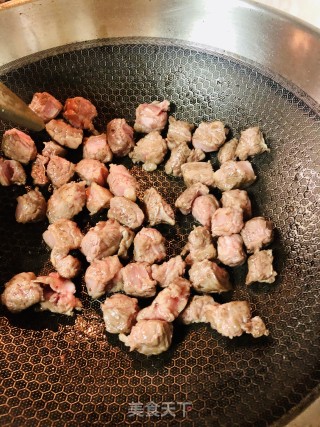 咖喱牛肉的做法步骤：3