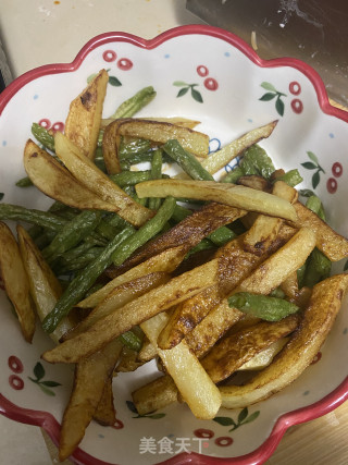干煸豆角土豆的做法步骤：4