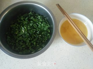 饺子皮韭菜盒子的做法步骤：1