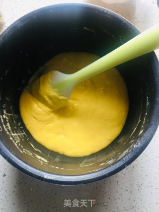 电饭煲版戚风蛋糕的做法步骤：3