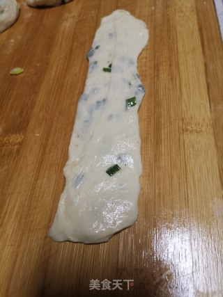 葱花饼的做法步骤：6
