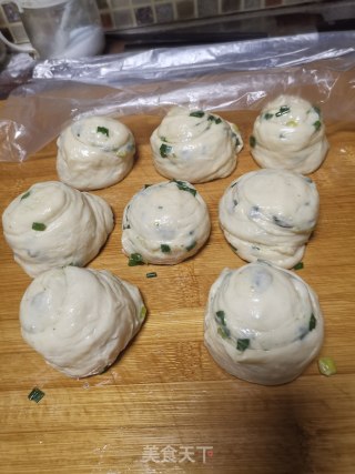 葱花饼的做法步骤：7