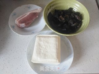 肉片豆腐汤的做法步骤：1