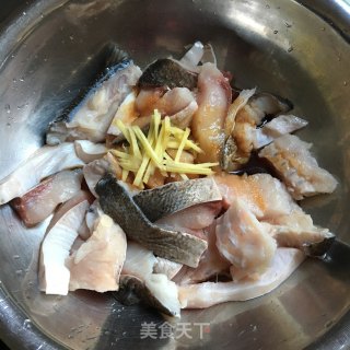 茄汁鱼块的做法步骤：2