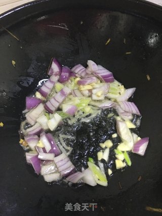 金针菇炒豆干的做法步骤：4