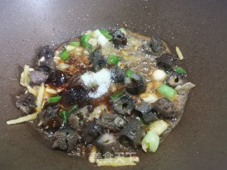 家常炒海参的做法步骤：8