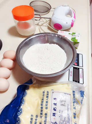 平底锅版舒芙蕾的做法步骤：1