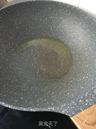 猪肉粉条炖酸菜的做法步骤：10