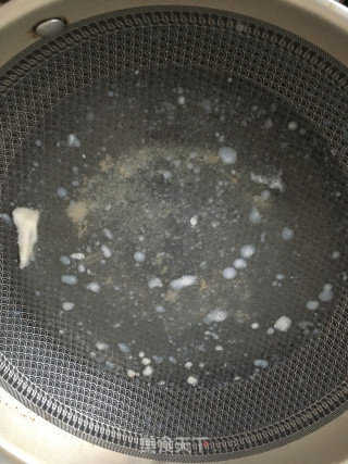 猪肉粉条炖酸菜的做法步骤：15