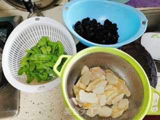 素三鲜的做法步骤：1