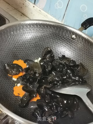 素三鲜的做法步骤：4