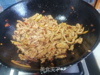 鱼香肉丝的做法步骤：8