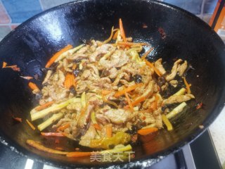 鱼香肉丝的做法步骤：10