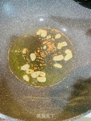 蒜香黄西葫芦的做法步骤：3
