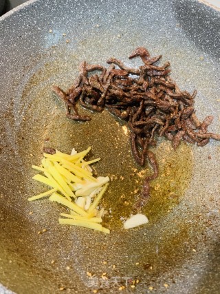 麻辣牛肉条的做法步骤：5