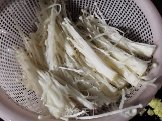 剁椒金针菇的做法步骤：3