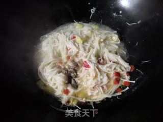 剁椒金针菇的做法步骤：8