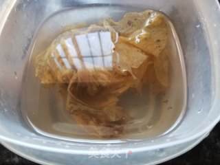 梅菜木耳蒸肉饼的做法步骤：1