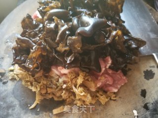 梅菜木耳蒸肉饼的做法步骤：5
