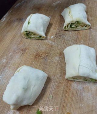 家常葱油饼的做法步骤：6