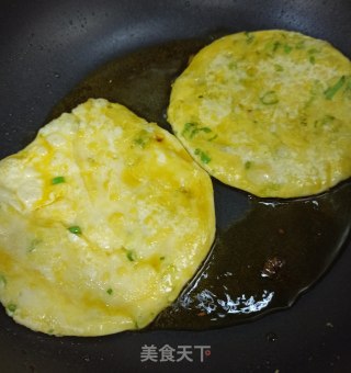 家常葱油饼的做法步骤：8