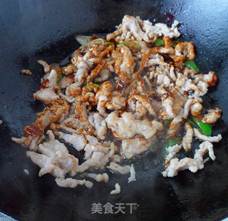 肉丝炒洋葱的做法步骤：7