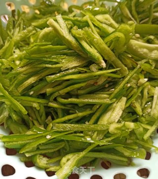 青椒炒肉丝的做法步骤：3