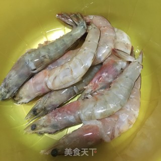 大虾粉条萝卜汤的做法步骤：2