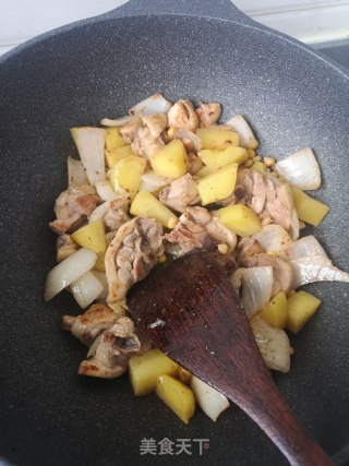咖喱鸡肉饭的做法步骤：5