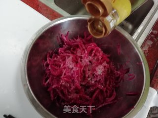 凉拌紫萝卜的做法步骤：7