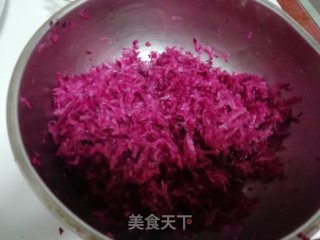 紫萝卜猪肉馅饺子的做法步骤：2