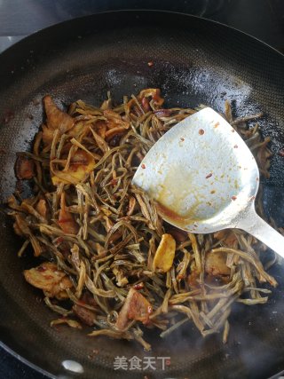 干豆角炒肉的做法步骤：5
