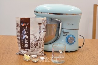 多谷面包的做法步骤：1