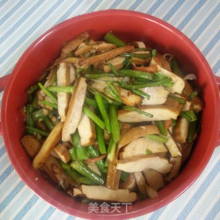 香芹炒豆干的做法步骤：7