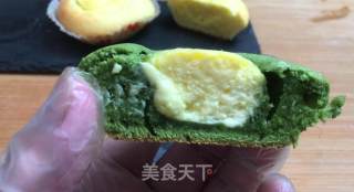 软芯奶酪小蛋糕(原味和抹茶味)，浓郁奶香美味甜品，乖乖在家做美食，武汉加油的做法步骤：17
