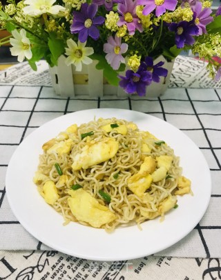 鸡蛋炒面的做法步骤：11