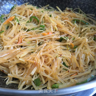 美味土豆丝的做法步骤：8