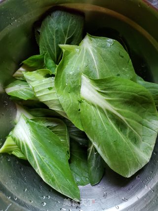 青菜鸡蛋汤的做法步骤：1