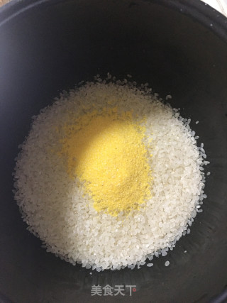 金银米饭的做法步骤：1