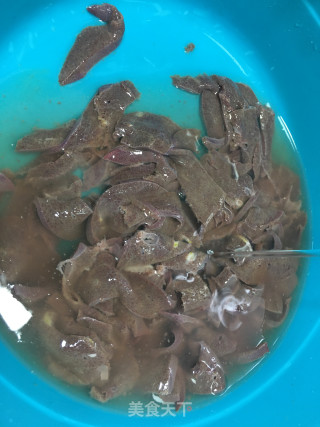 泡椒猪肝的做法步骤：3