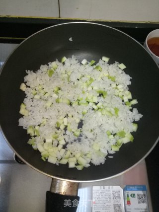 蛋包饭的做法步骤：3