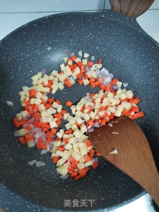 咖喱牛肉土司披萨的做法步骤：5